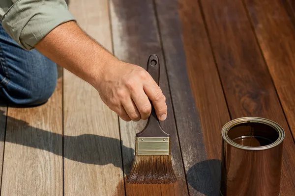 Choosing the Right Stain for No-Sand Surfaces