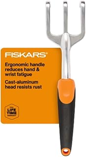 Fiskars Ergo Cultivator Digging