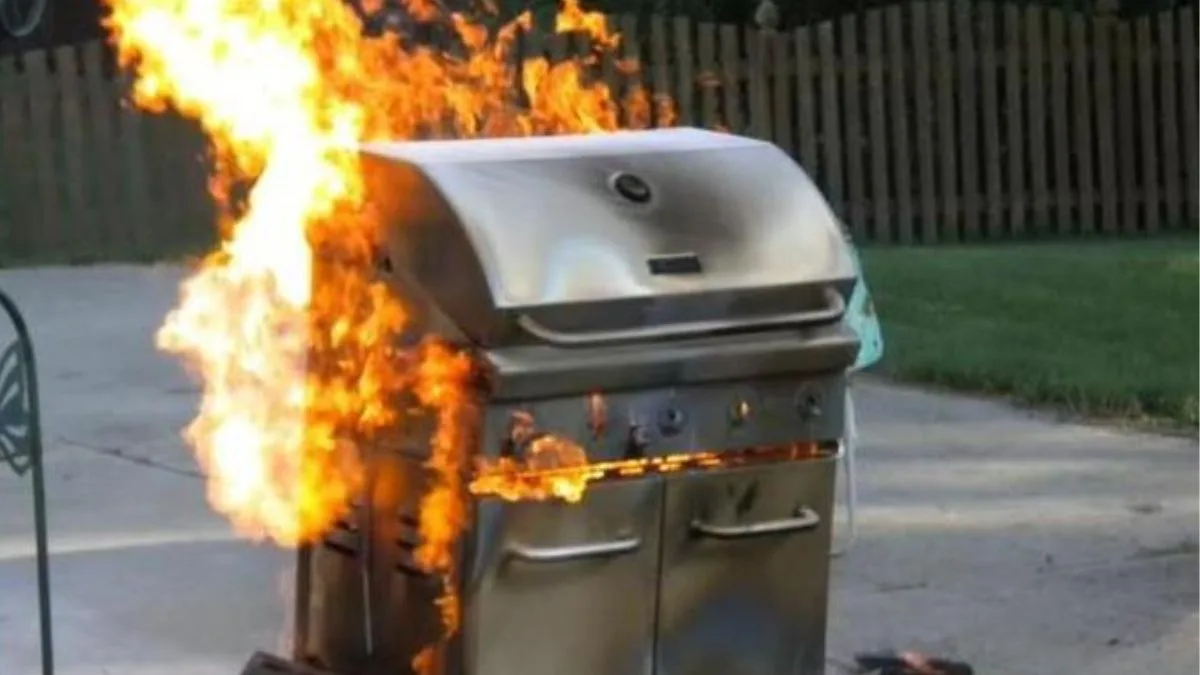 grill grease fire flare up